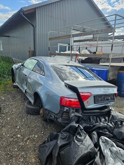 Audi s5 4.2 na náhradné diely - 7