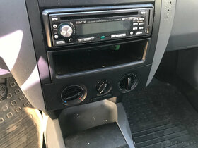 Skoda Fabia 1,4i 16V 74kW AUB 2001 - díly z vozu - 7