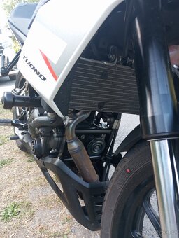 Aprilia tuono125 - 7