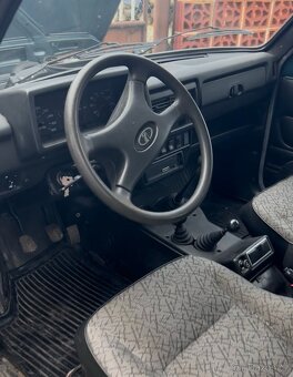 Lada Niva 4x4, rok 2028 - 7