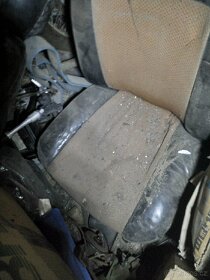 Díly na Škoda 100-110 R.ceny 100-300 Kč za kus. - 7