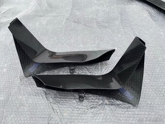 Karbonový splitter pro nárazník BMW - 7