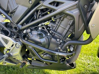 Honda CB300R - 7