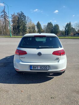 VW GOLF 1,6 TDi - 7