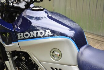 Honda VF 1000F - 7