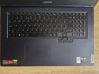 Herní notebook Lenovo Legion 17" / RTX 3070 / Ryzen 7 / 32 - 7