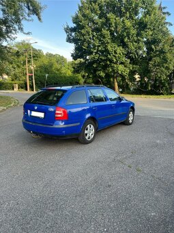 Škoda Octavia II 2.0 TDI - 7