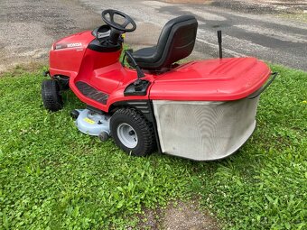 Zahradní traktor Honda 2417 - 7