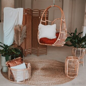 Ratanový nábytek, závěsné ratanové křeslo, ratanové police - 7