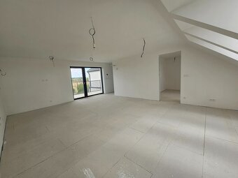 Prodej podkrovního bytu 3+kk, 103,9 m2, Znojmo Načeratice - 7