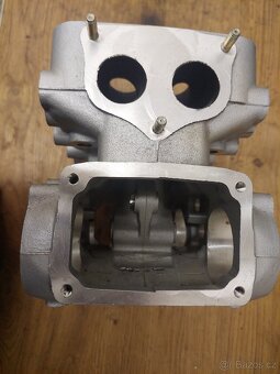 Hlava motoru Ducati - 7