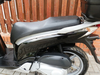 Honda SH 125i (2010) - 7