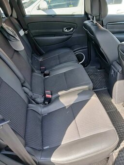 Renault Grand Scenic III 1.6 16V Rok 2011 - 7