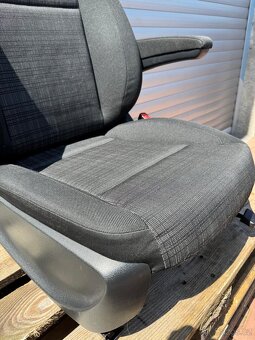 Mercedes-Benz Vito 447 sedačka spolujezdce - 7