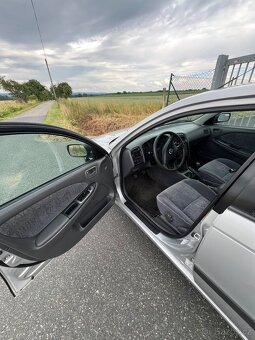 Toyota Avensis T22 1.8i pouze 64tis km - 7