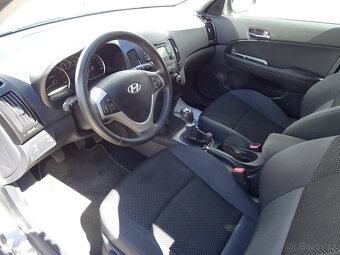 Hyundai i30 1.4i,80kW,NovéČR,s.kniha,klima,STK:09/2027 - 7