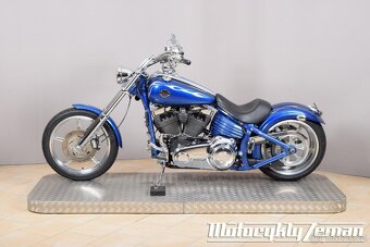 Harley-Davidson FXCWC Softail Rocker C 2010 - 7