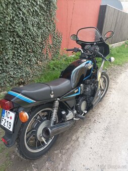 YAMAHA - 7
