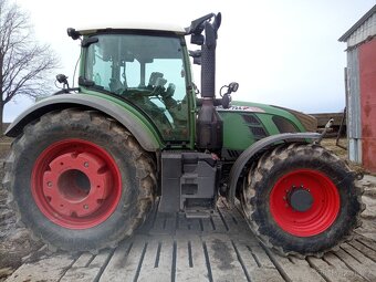 Traktor Fendt 724 - 7