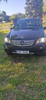 Mercedes-benz ML - 7