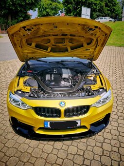 BMW M4 F83 317KW Manuál F82 - 7