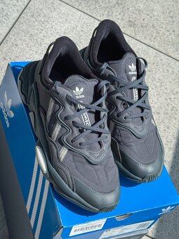 Sneakersy Adidas Originals OZWEEGO JI2637 Šedá vel. 42,5 - 7