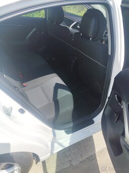 Toyota Avensis 1,6vvti - 7