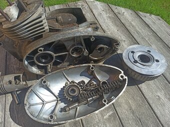 Jawa 250 motor 353 - 7