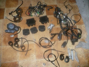 Yamaha YZF 600 thundercat-rv 98-00 díly ze tří ks - 7