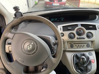 Renault Scenic 1.9 dCi - 7
