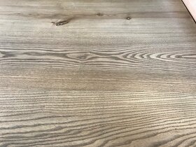 Jasanový jídelní stůl - 7