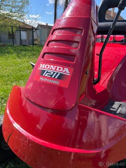 Zahradní traktor/ trakturek Honda - 7