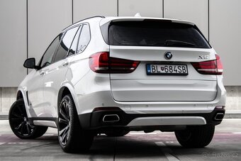 BMW X5 xDrive30d A-T - 7