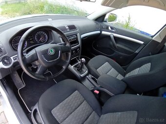 Octavia II 2.0TDI FL silná :) úsporná :) poškrábaná :( - 7