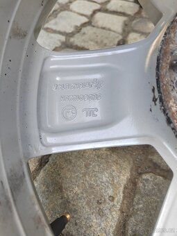 prodám orig alu 16 škoda Octavia 3 Ilias 5x112 ET 46 - 7