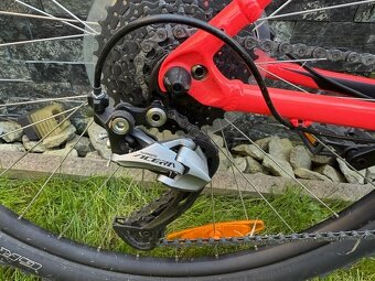 Specialized Rockhopper  vel. M  kola 29 - 7