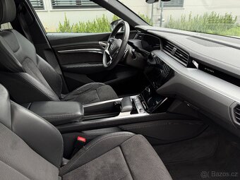 AUDI E-TRON 50 Quattro SUV S-line Black packet - 7