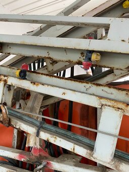 Prodám nesený postřikovač za traktor 15 metrový - 7