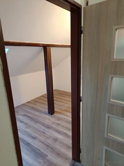 Pronájem podkrovního bytu 2+1 Hrádek nad Nisou - 7