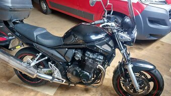 Suzuki bandit 650 - 7