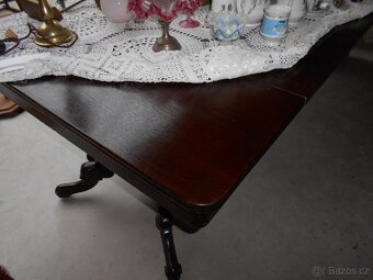 Velký rozkládací jídelní stůl - 7