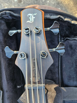 Elektroakustická baskytara FURCH s gigbagem Furch - 7