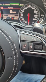 VYHRIVANY AUDI VOLANT ZREZANY - PERFOROVANA KUZE - 7