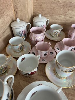 Starožitný porcelánový set hrnků - 7