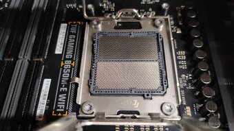 ASUS TUF GAMING B650M-E WIFI - 7