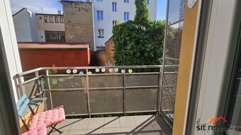 Prosluněný byt 2+kk s balkonem, 70 m2, garáž, P8.Libeň, klid - 7