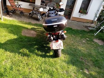 Suzuki Strom DL1000 - 7