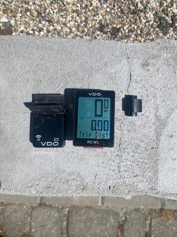 Cyklopočítač VDO R2 WL - 7