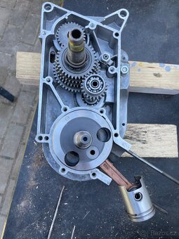 Prodám Simson SR 50 skútr motor po go - 7
