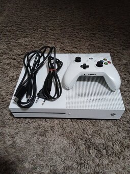 Xbox One S + Xbox Series S ovladač + dobíjecí stanice - 7